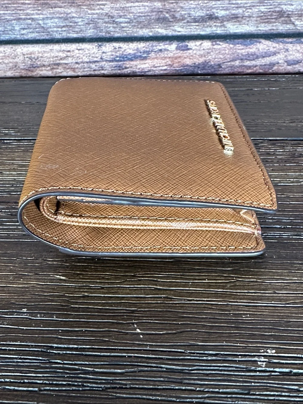 NWT Michael Kors Jet Set Brown Saffiano Trifold Wallet with Gold Logo